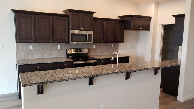 Foto del edificio - Like New Meridian Home!