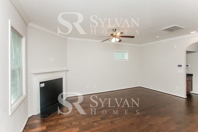 Foto del edificio - Prepare to be impressed by this 3 bedroom, 2 bathroom home