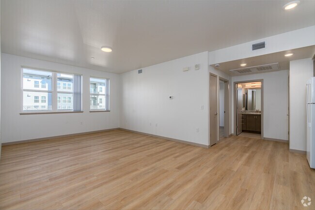 1 dormitorio, 1 baño - 598 pies cuadrados - Comedor - Bar Triangle