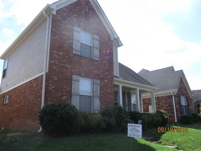 Building Photo - 9105 Chimney Rock Blvd