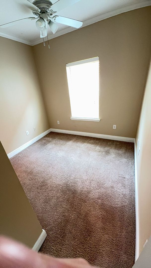 Foto del edificio - Affordable and Convenient Duplex for Rent ...