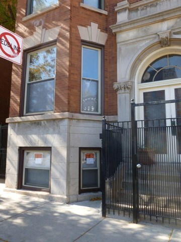 Primary Photo - 3220 N Halsted St