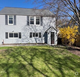 Building Photo - 41 Frisbie St