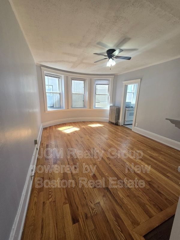 Building Photo - 66 Basset St
