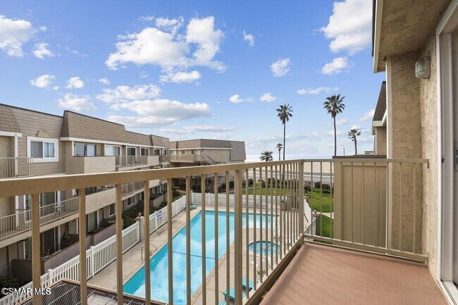 Building Photo - 240 Surfside Dr