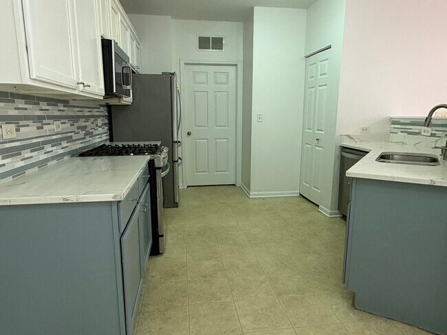 Foto del edificio - 10215 Camden Ln