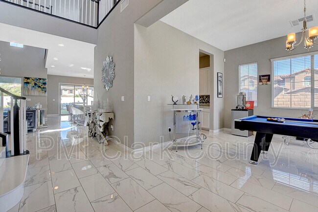 Building Photo - 320 Oakrun Ct