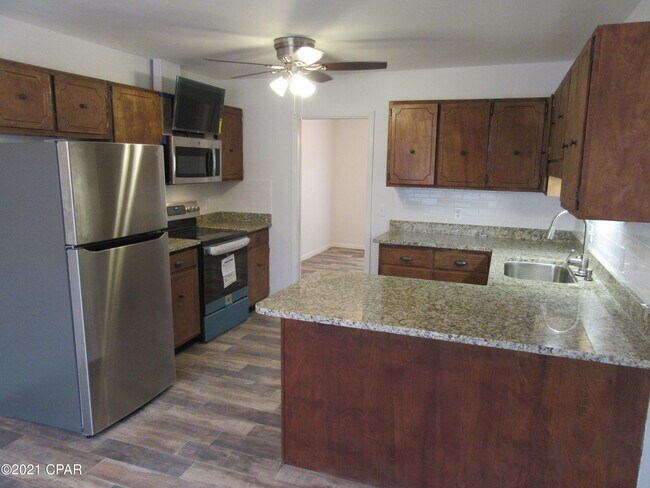 Foto del edificio - 5113 Park St