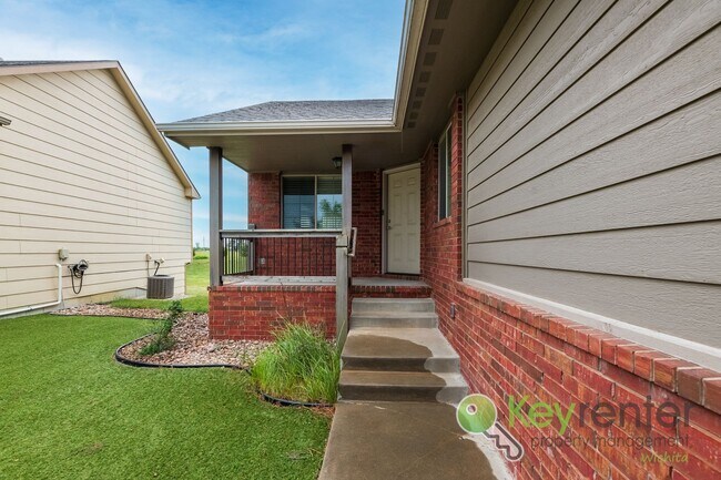 Foto del edificio - 2401-2403 E Coolwater St Duplex