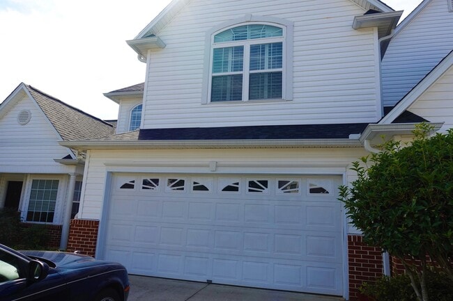 Photo - 30 Cedar Rock Dr Townhome