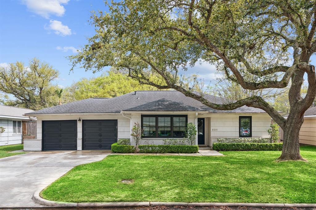 Foto principal - 8511 Greenbush St