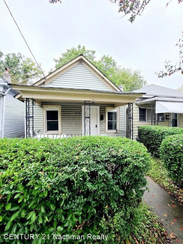 3 br, 1 bath House 1217 30th Street House Rental in Newport News