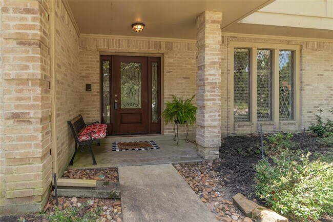 Building Photo - 2322 Willow Pass Dr