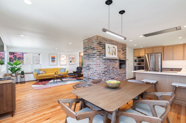 Foto del edificio - 9740 2nd Ave NW