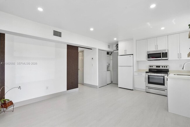 Foto del edificio - 775 NW 96th St