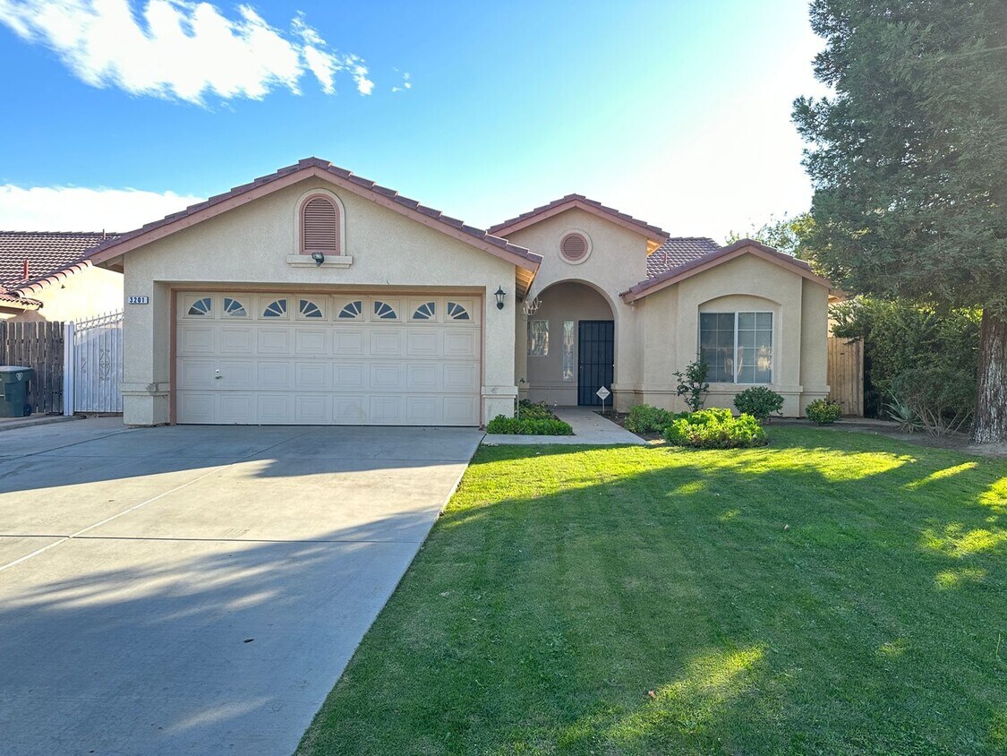 Primary Photo - Nice Home For Rent