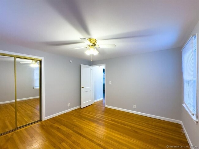 Building Photo - 111 Irving St