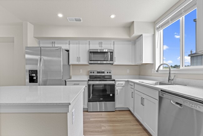 Building Photo - The Townhomes at Pine Drive