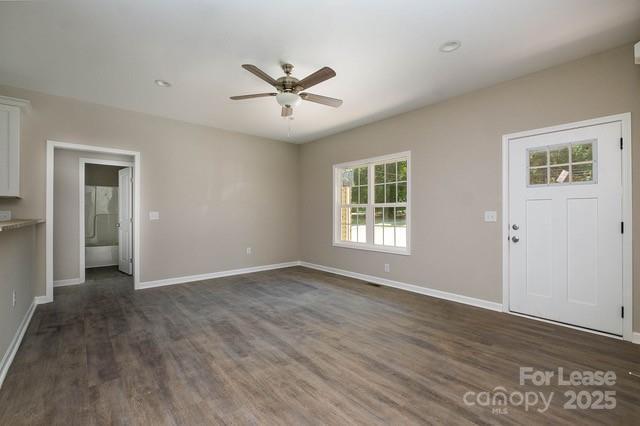 Foto del edificio - 324 N Milford Dr