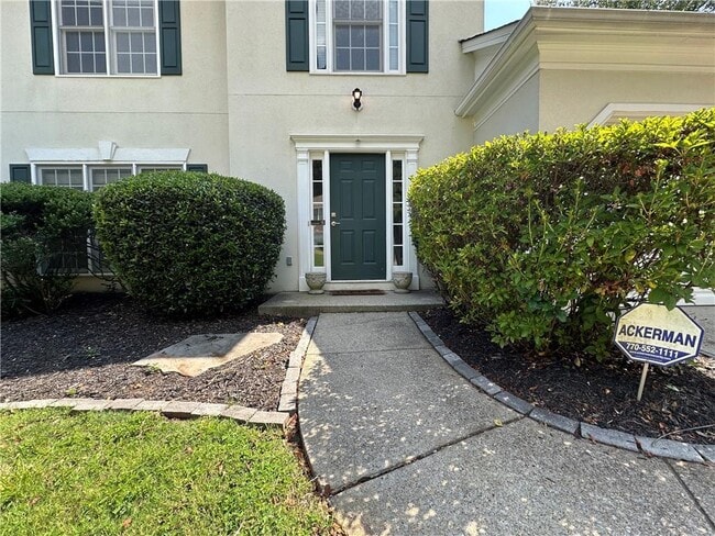 Building Photo - 3960 Longlake Dr