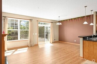 Building Photo - 15531 Eagle Shore Dr