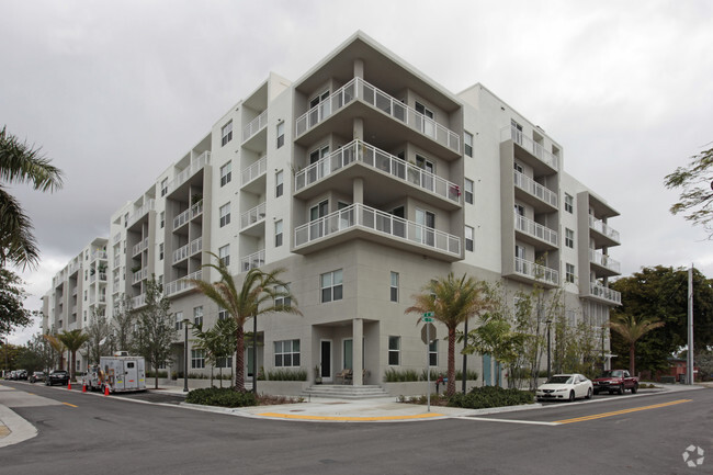 Foto del edificio - Village Place Apartments Senior Community-