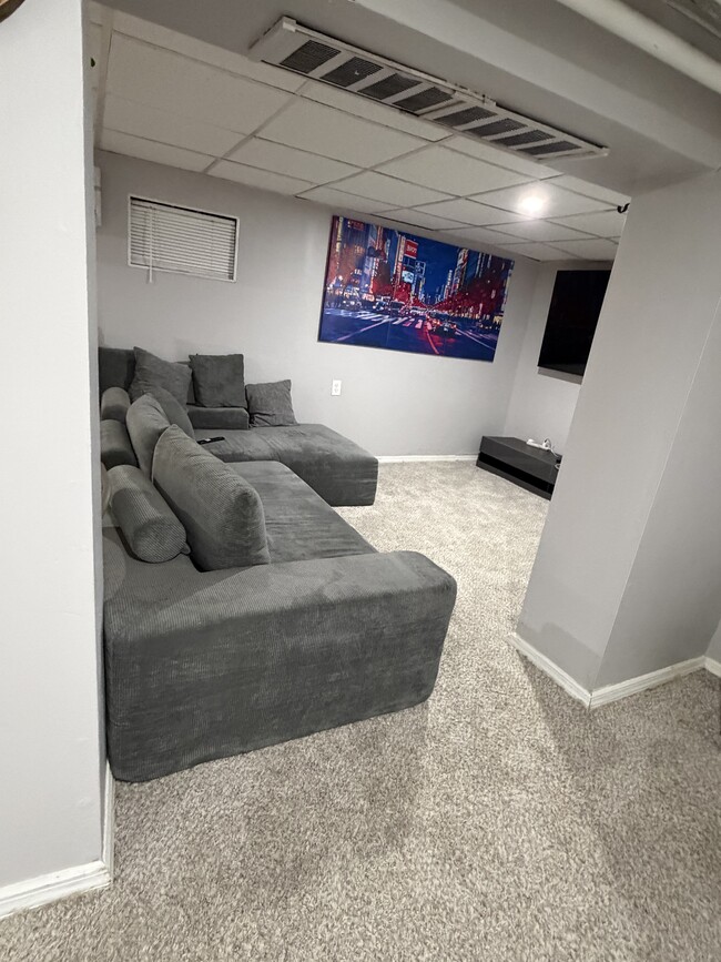 Building Photo - 32 Danforth Ave