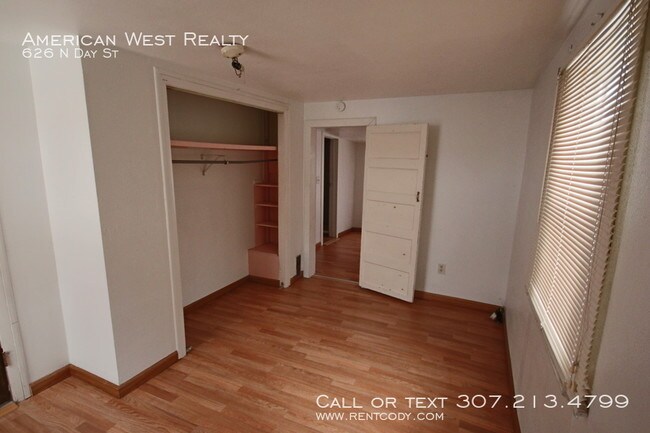 Building Photo - 2bed/1bath home
