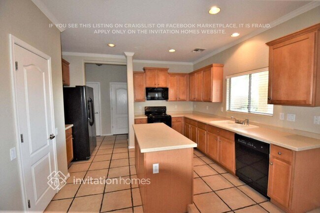 Foto del edificio - 11880 W Grant St