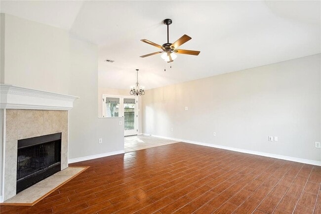 Foto del edificio - 530 Northshore Ln