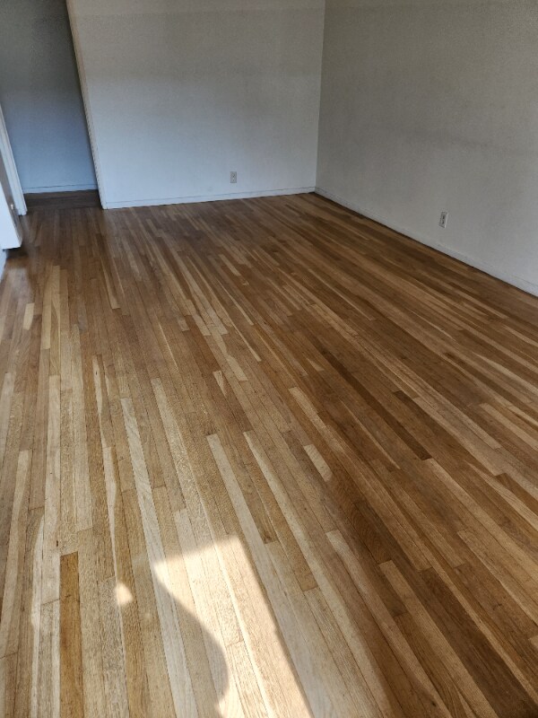 Foto del edificio - 7150 W 85th St