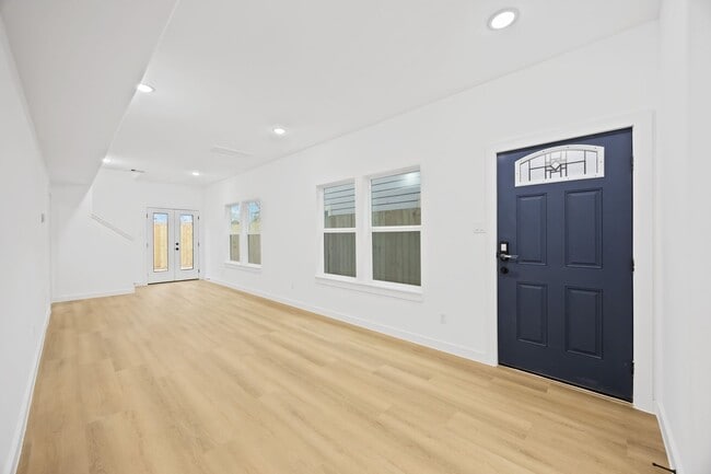 Building Photo - Brand-New Duplex for Rent – 3 Bed | 2.5 Bath