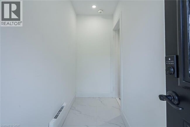 Building Photo - 29 Northgate Dr