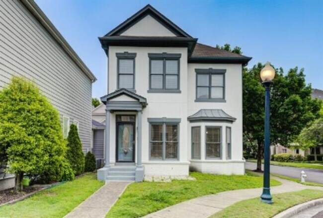 Foto del edificio - Nice 3 bedroom 2 bath home in the heart of Downtown Memphis - Open To Section 8