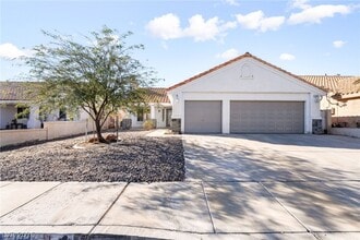 Building Photo - 122 Red Coral Dr