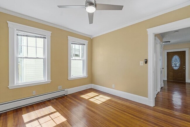 Foto del edificio - 58 Clarendon Ave