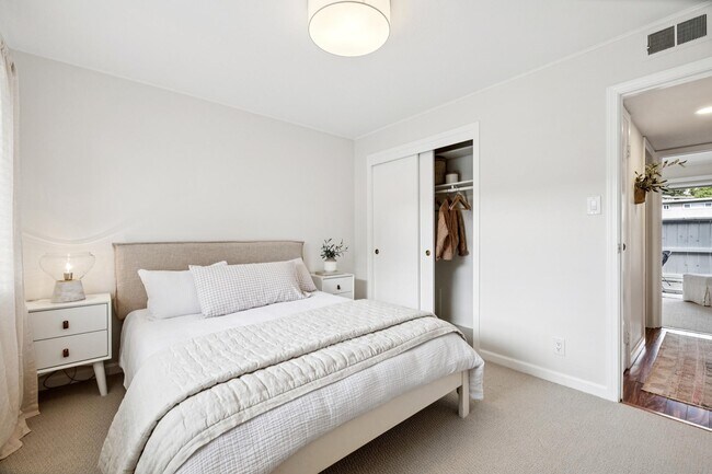 Foto del edificio - Pixley