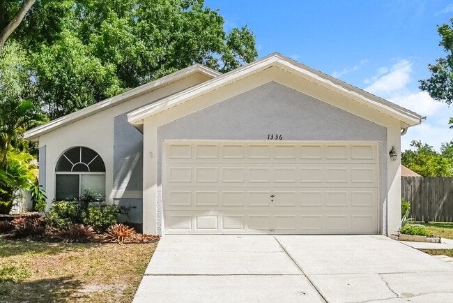 Building Photo - 1336 Mohrlake Dr