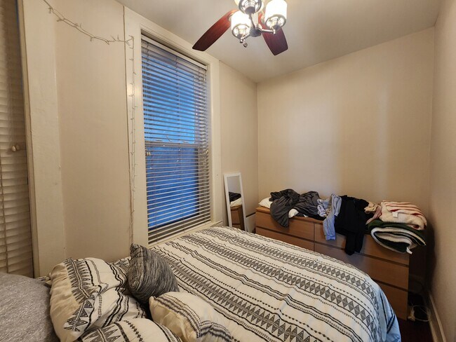 Foto del edificio - 1623 N Hermitage Ave