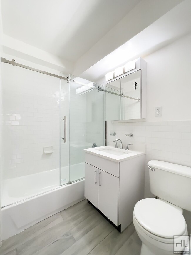 Building Photo - EAST 56 STREET