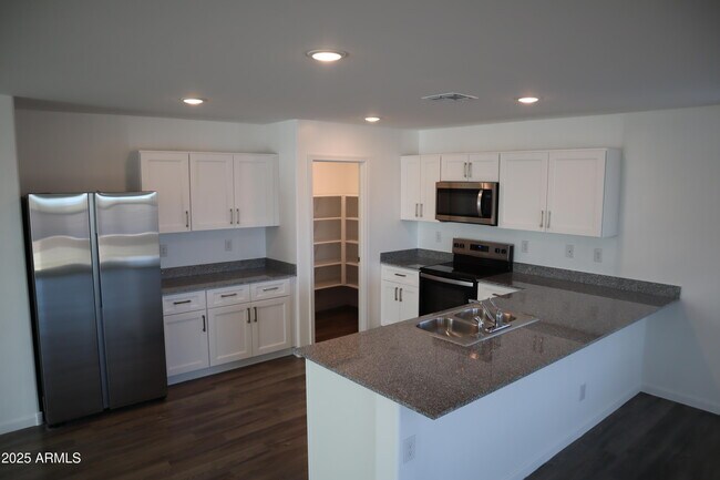 Building Photo - 1267 Flowstone Trl