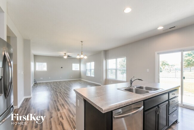 Foto del edificio - 2020 Eagles Ridge Dr