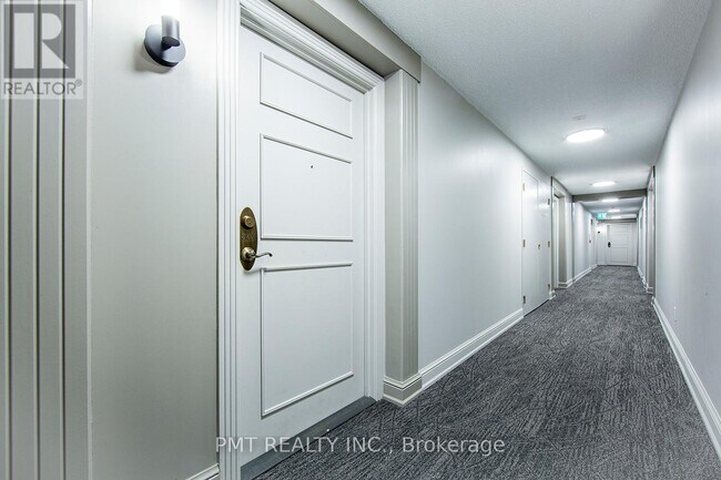 Photo du bâtiment - 700-2700 Humberwood Blvd
