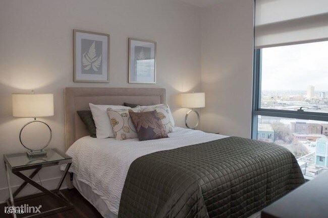 Foto del edificio - 1475 N Halsted St