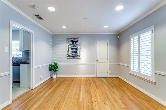 Foto del edificio - 5214 W Mockingbird Ln