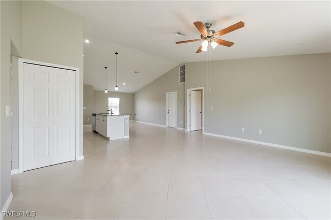 Foto del edificio - 3704 25th St SW