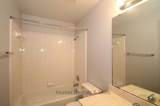 Building Photo - 4607 Neta Dr