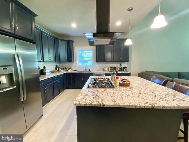 Foto del edificio - 3607 Rose Ln