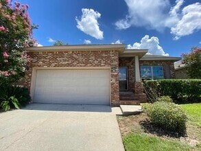 Building Photo - 10608 Dunmore Dr