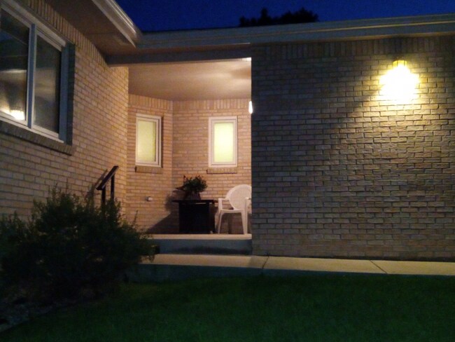 Foto del edificio - 1648 Northbrook Dr